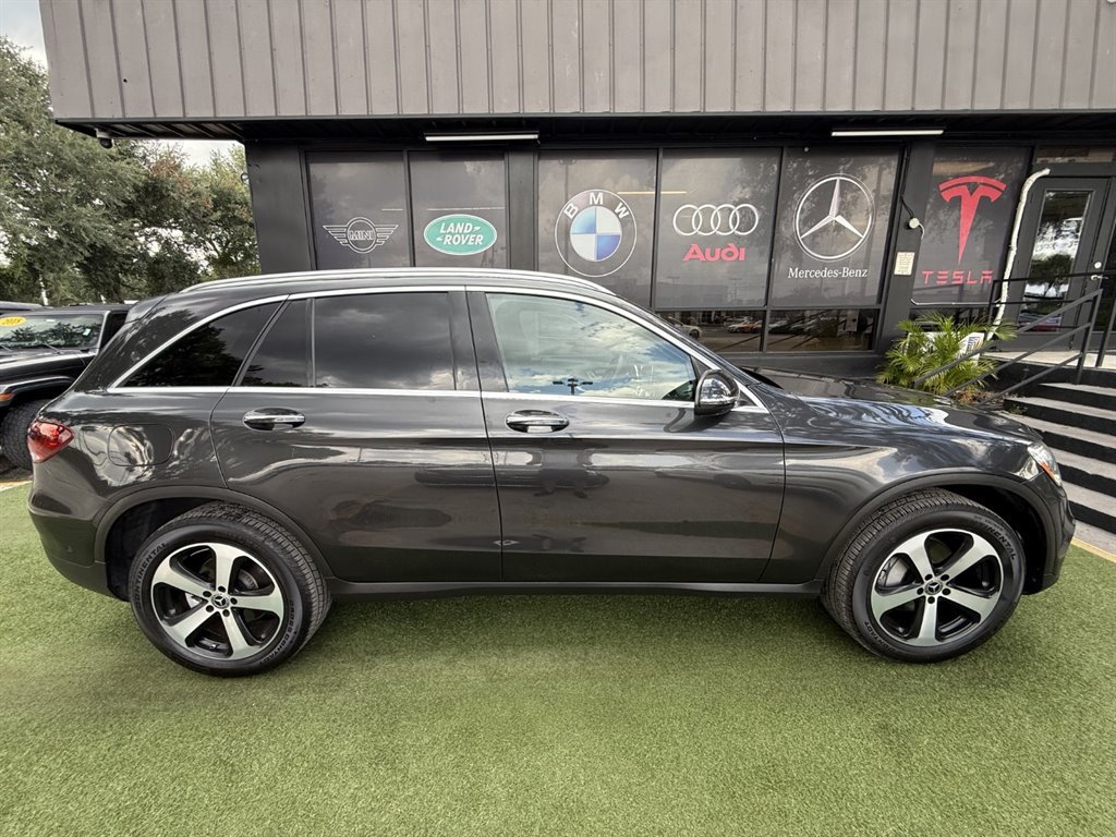 Used 2021 Mercedes-Benz GLC 300 image 8