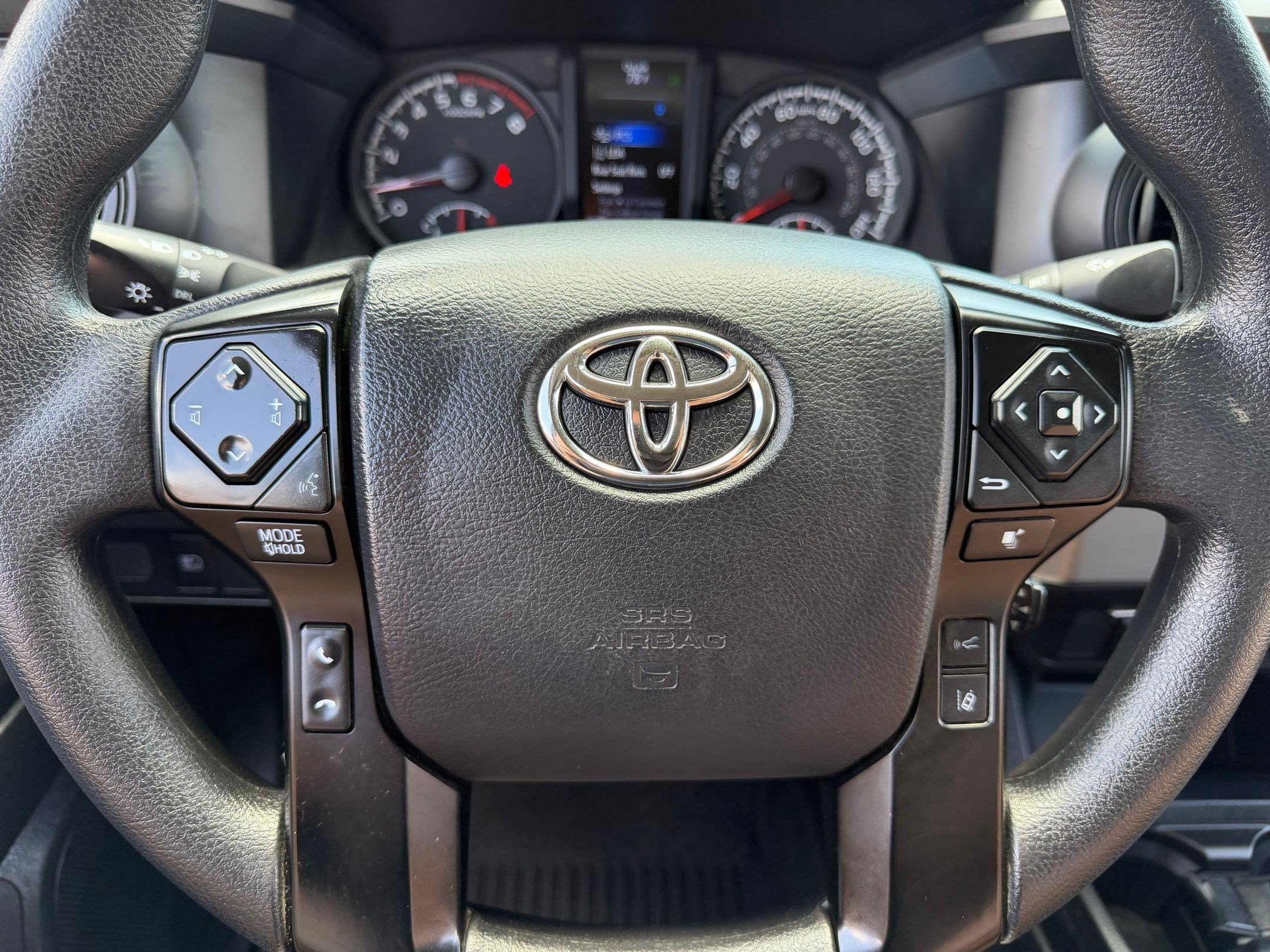 Used 2023 Toyota Tacoma SR RWD image 11