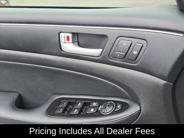 Used 2014 Hyundai Genesis 3.8 w/ Technology Package 03 RWD image 8