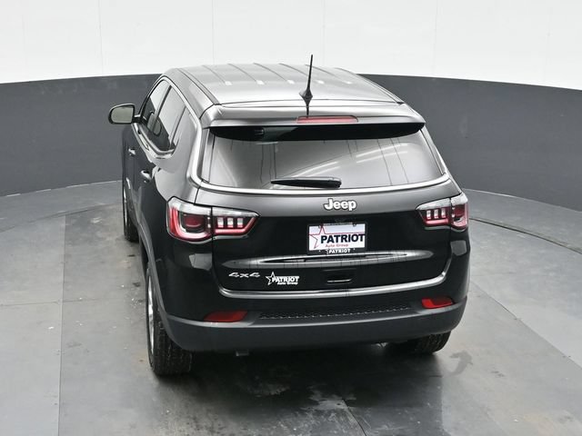 Used 2025 Jeep Compass Sport w/ Mopar Graphics Package AWD/4WD image 29