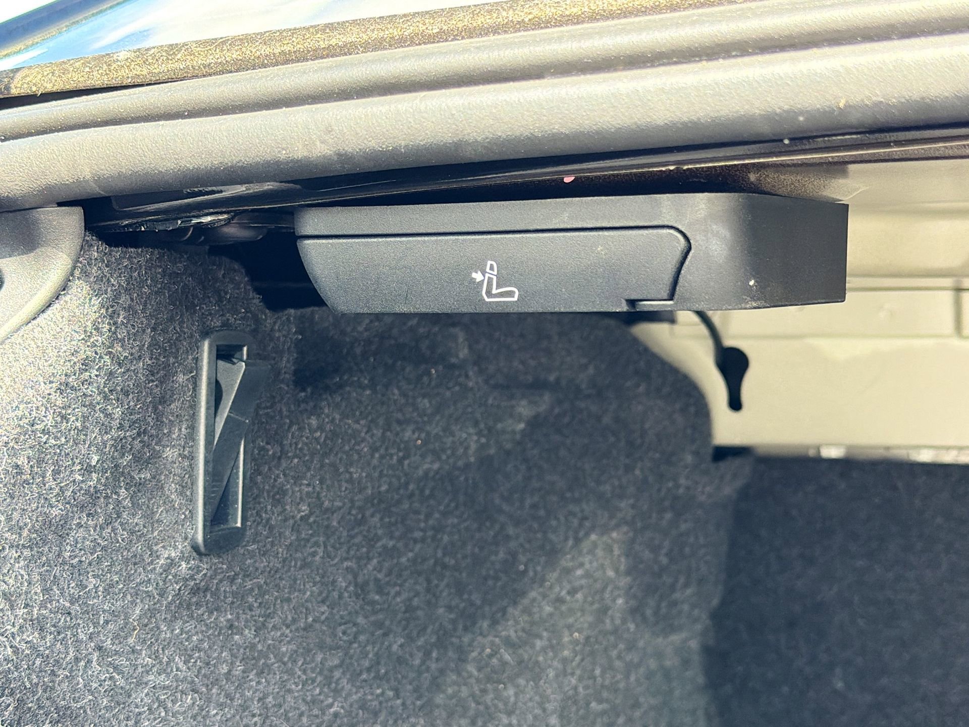 Used 2021 BMW 530i w/ M Sport Package image 14