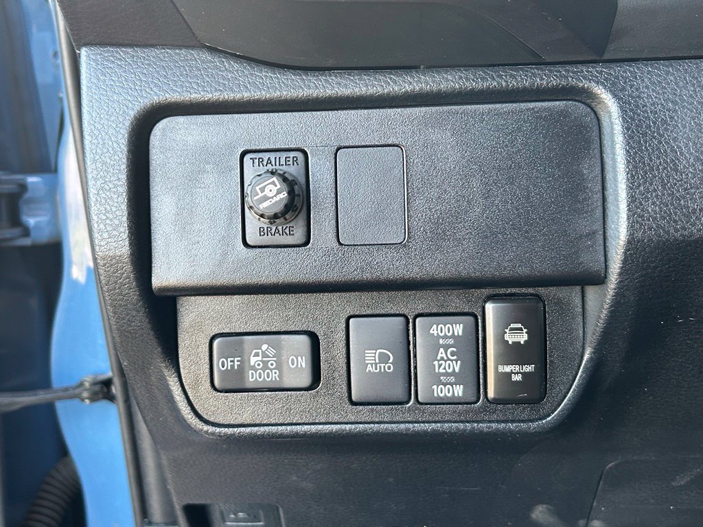Used 2019 Toyota Tacoma TRD Sport AWD/4WD image 14