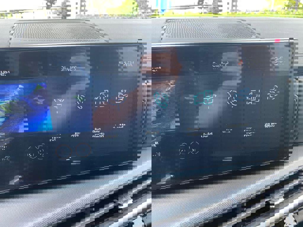 New 2026 Hyundai Santa Fe SE image 15