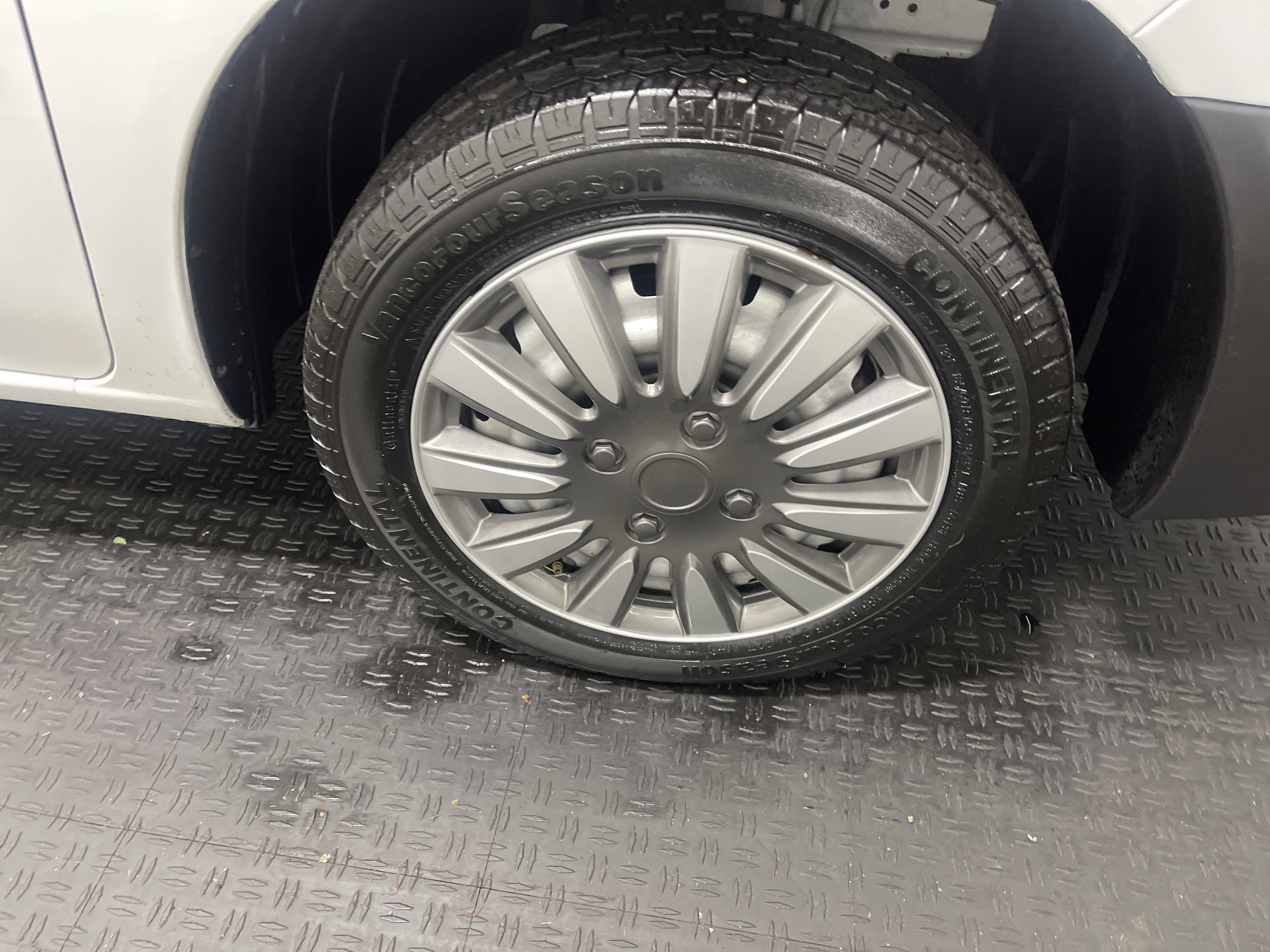 Used 2017 Chevrolet City Express LS image 25