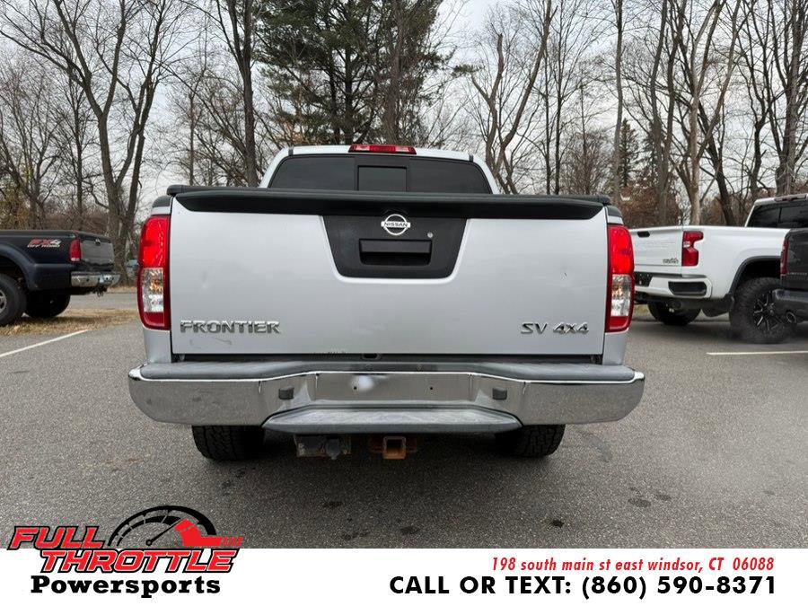Used 2015 Nissan Frontier SV image 8