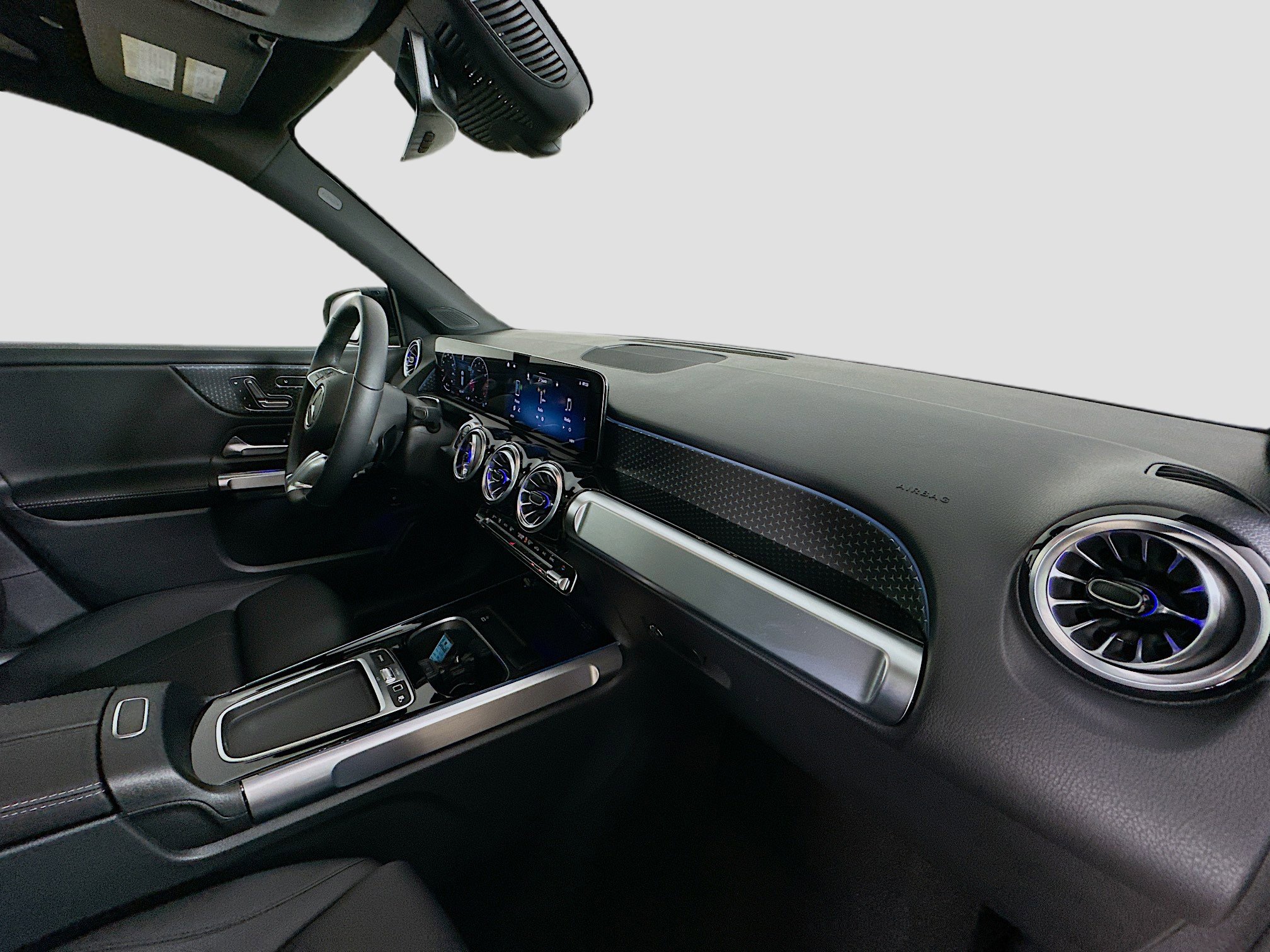 Certified 2025 Mercedes-Benz GLB 250 4MATIC image 38