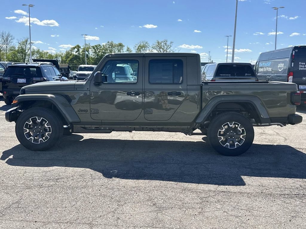 New 2026 Jeep Gladiator Sport AWD/4WD image 5