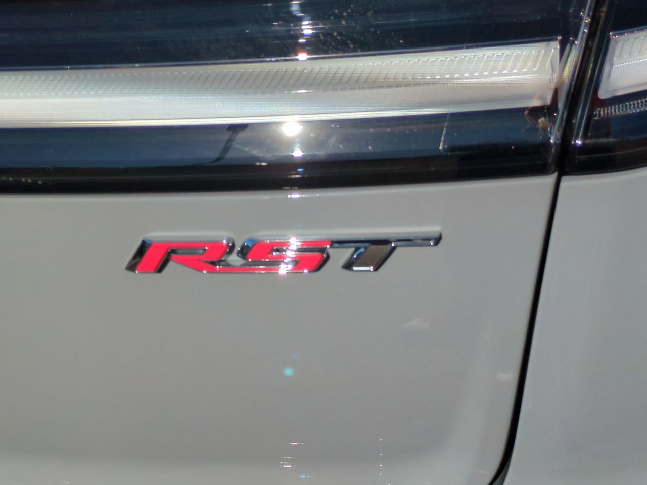 New 2025 Chevrolet Silverado EV RST image 31