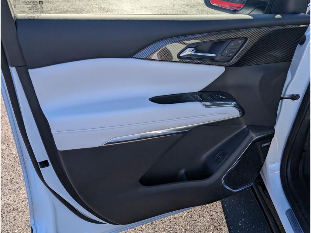 New 2026 Chevrolet Traverse High Country w/ LPO, Floor Liner Package image 14