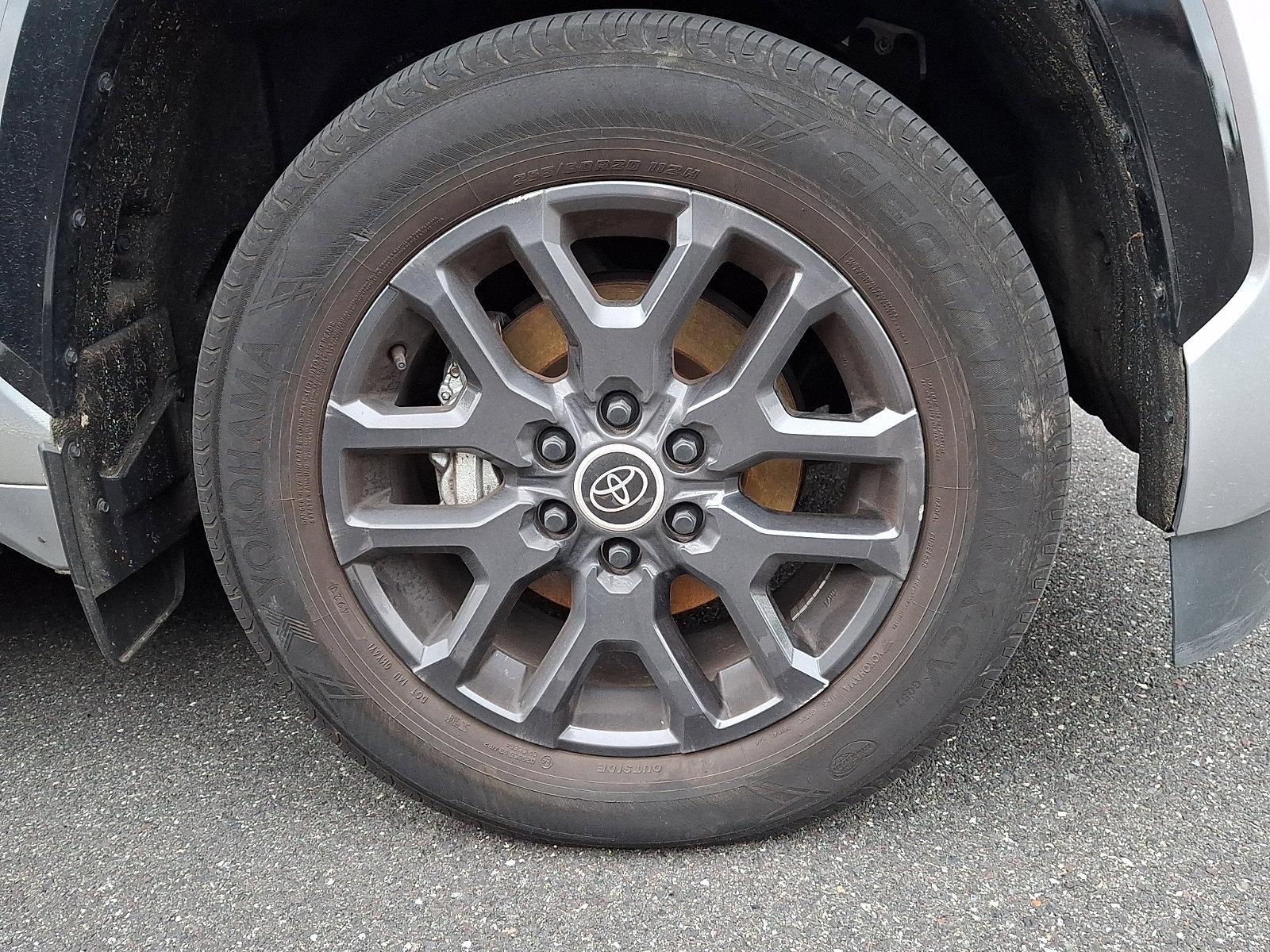 Used 2024 Toyota Sequoia Platinum AWD/4WD image 4