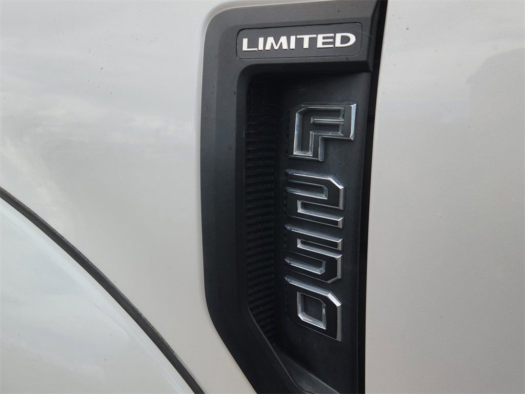 Used 2019 Ford F250 Limited image 18