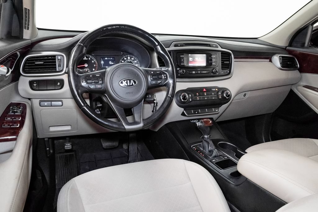 Used 2016 Kia Sorento FWD w/ LX Convenience Package image 7