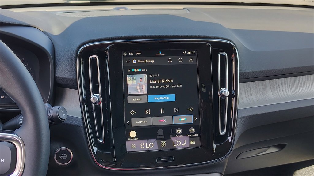 New 2026 Volvo XC40 B5 Core image 18