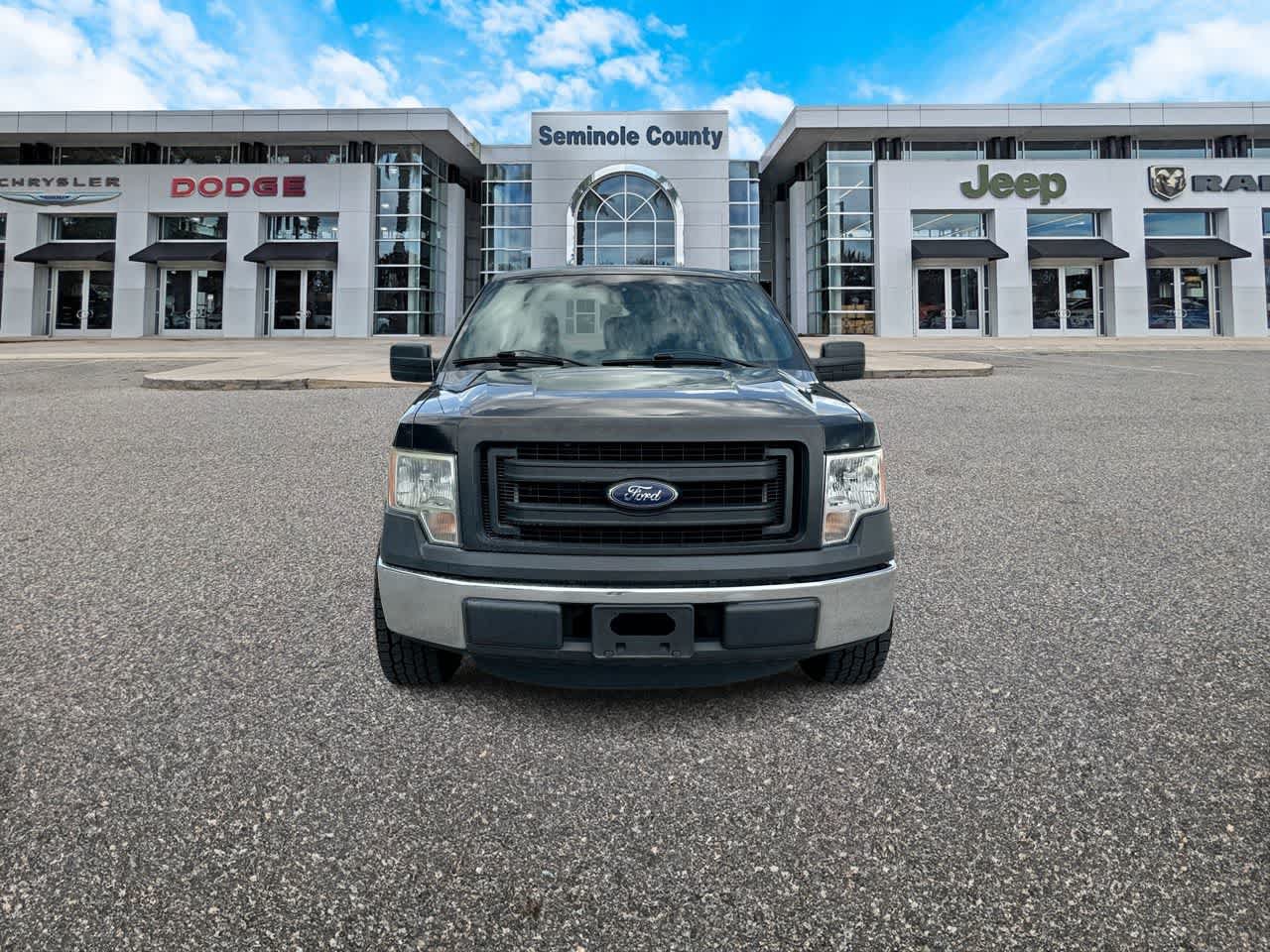 Used 2013 Ford F150 XL w/ Mid Equipment Group RWD image 3