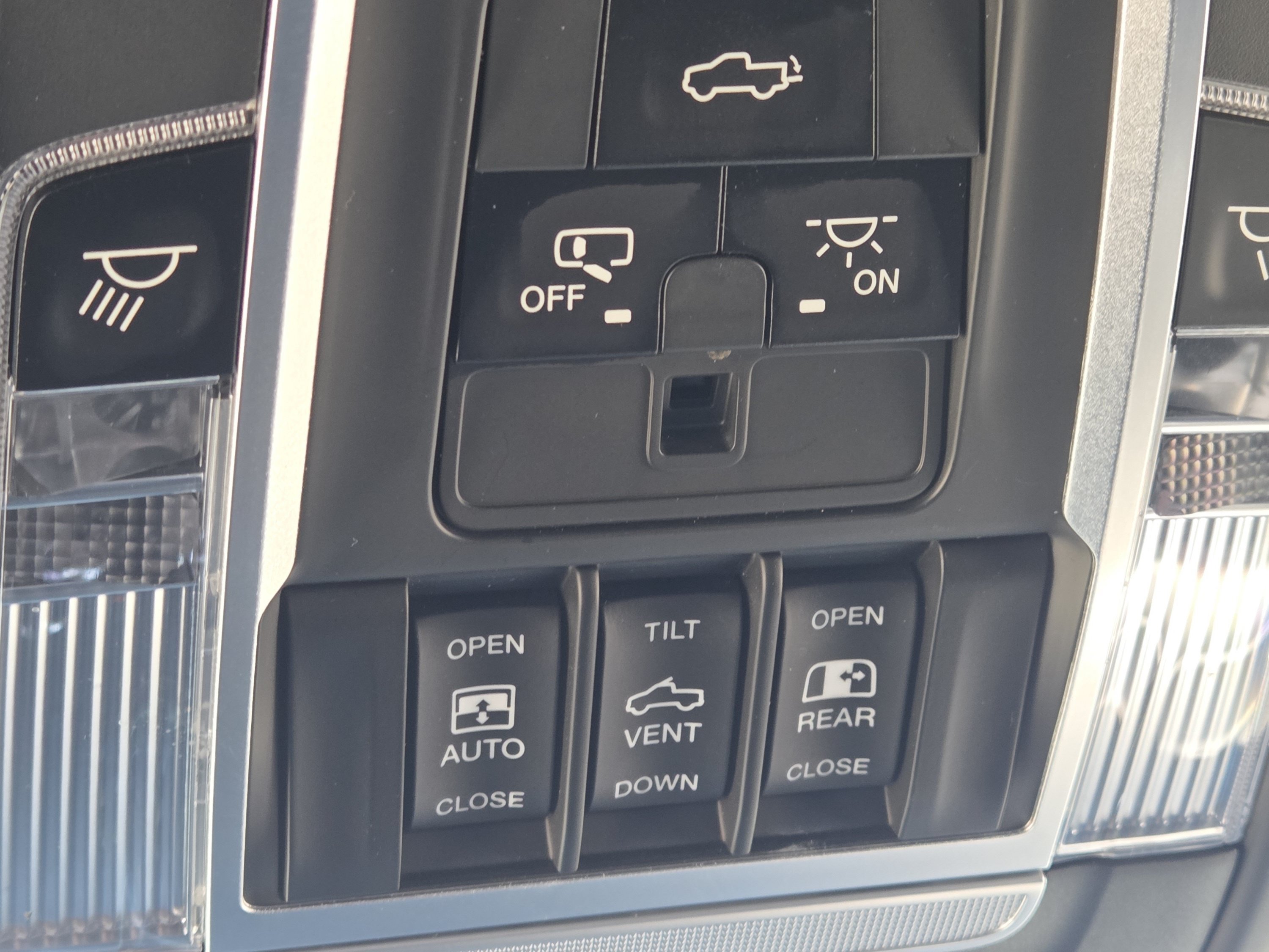 Used 2019 RAM 2500 Power Wagon AWD/4WD image 38