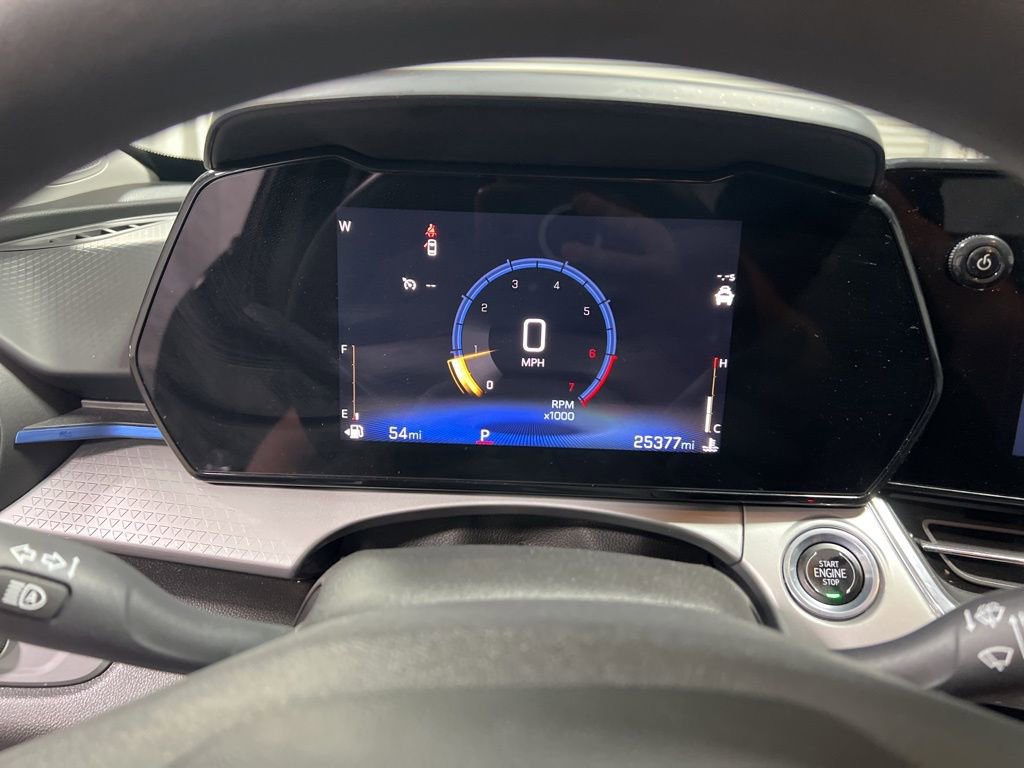 Used 2025 Chevrolet Trax LT image 25