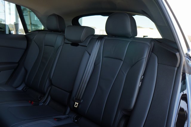 Used 2024 Chevrolet Traverse Z71 w/ Enhanced Driving Package image 35