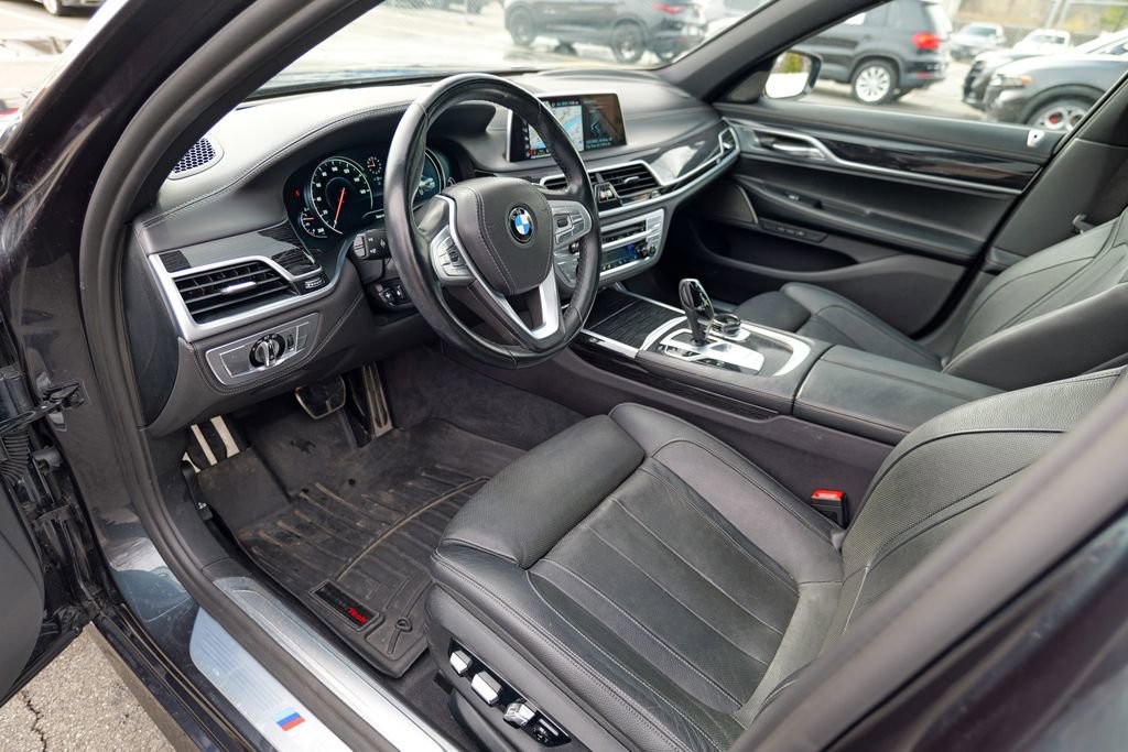 Used 2019 BMW 740i xDrive w/ Executive Package image 20