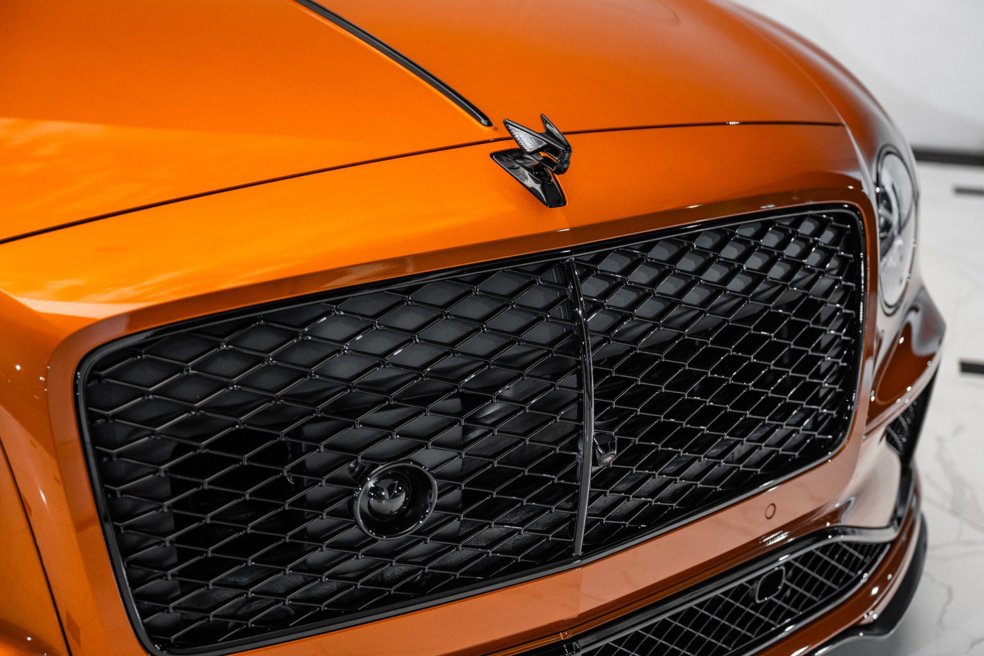New 2025 Bentley Flying Spur Plug-In Hybrid image 16