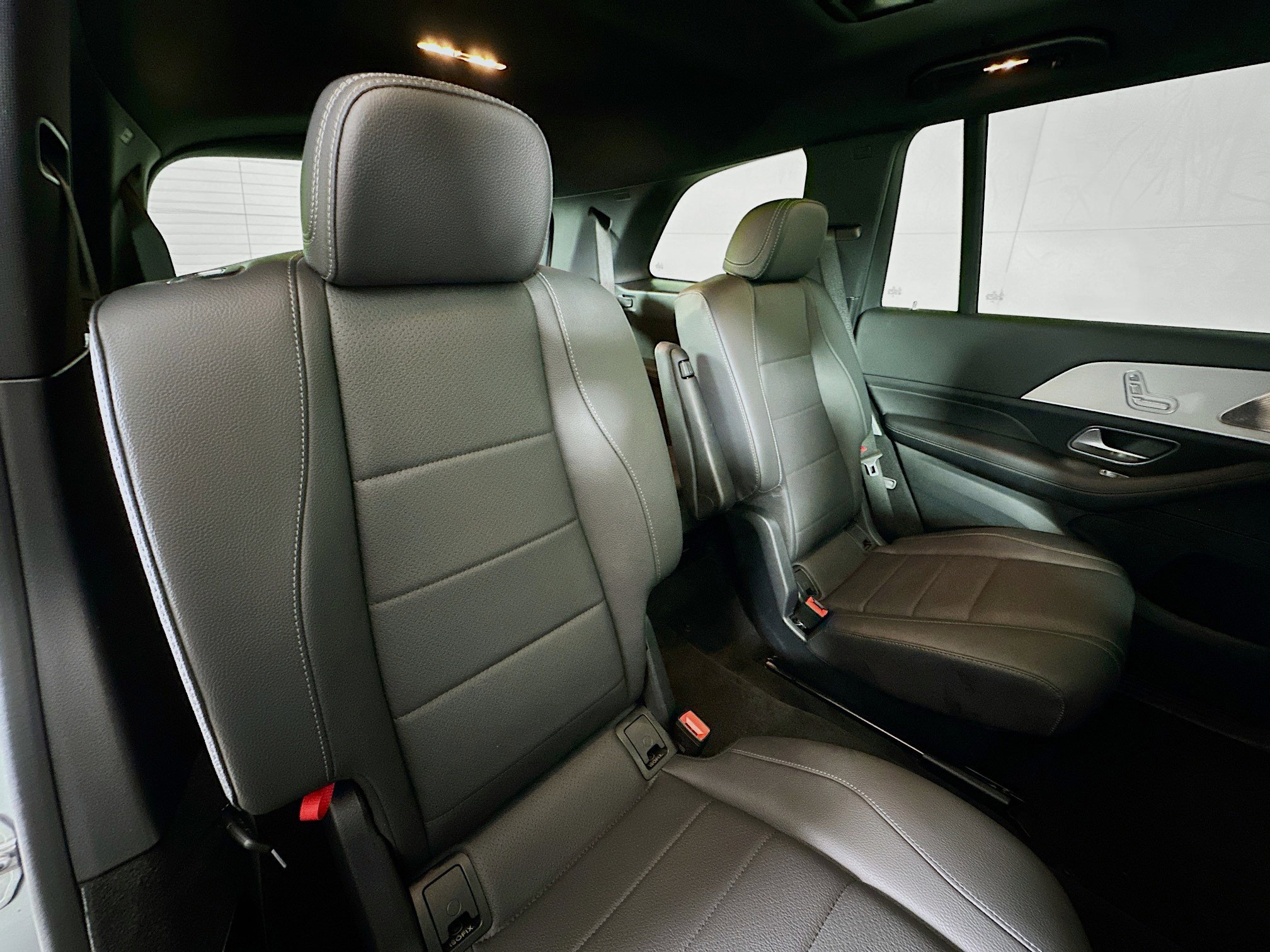 Certified 2025 Mercedes-Benz GLS 450 4MATIC image 30