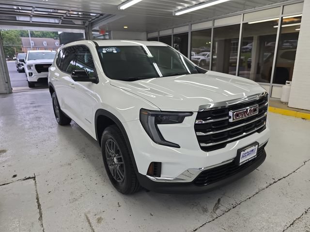 Certified 2025 GMC Acadia Elevation AWD/4WD image 7