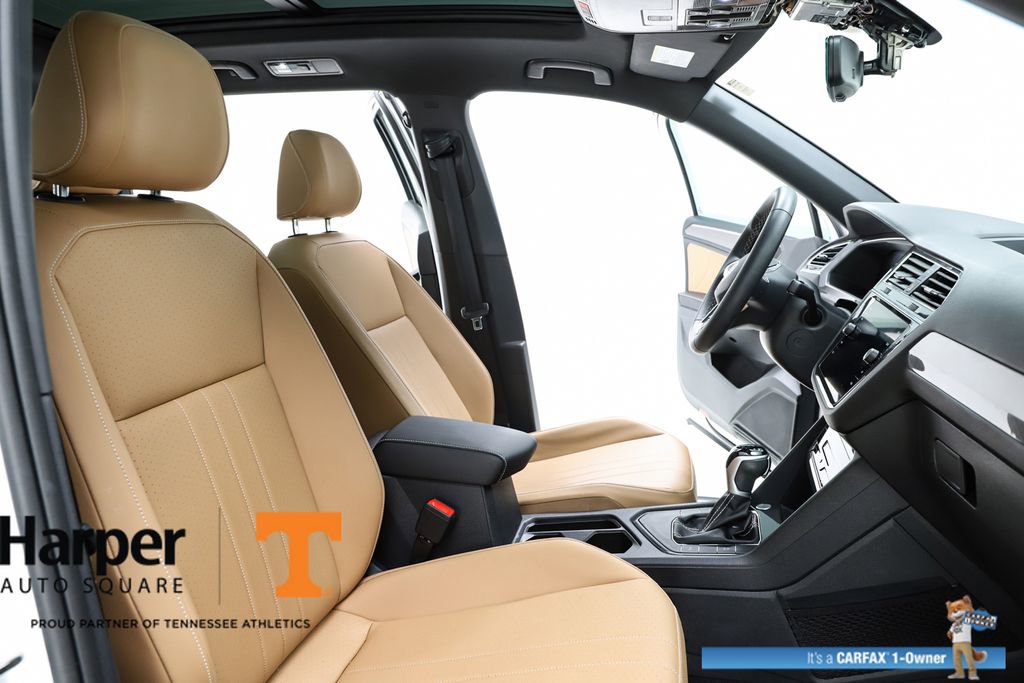 Used 2023 Volkswagen Tiguan SE R-Line image 34