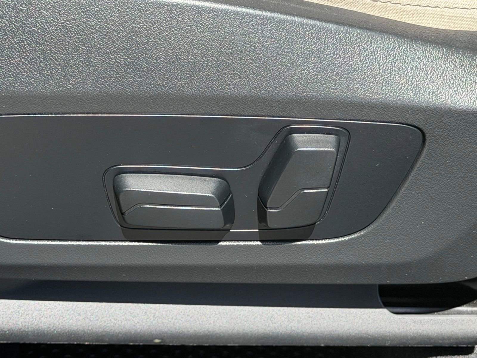 Certified 2023 BMW X1 xDrive28i w/ Convenience Package image 23