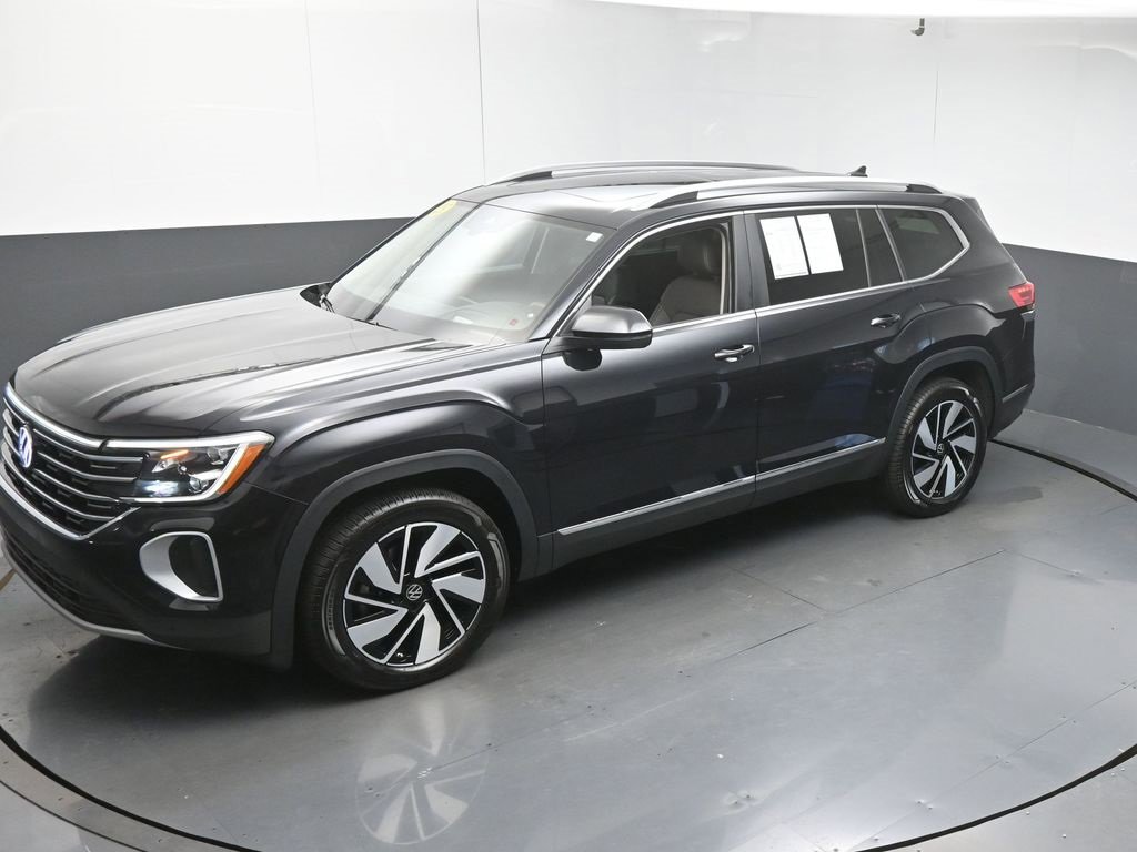 Used 2025 Volkswagen Atlas SEL image 44