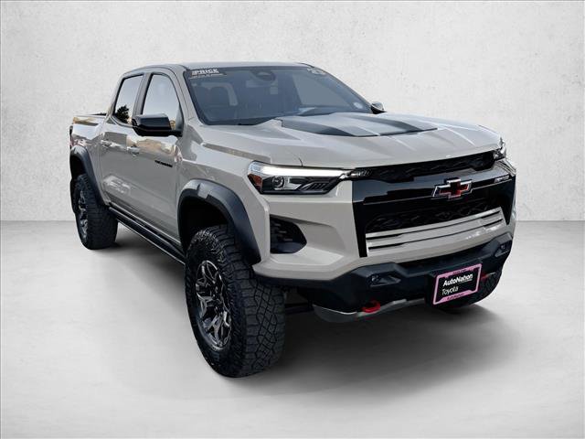 Used 2023 Chevrolet Colorado ZR2 w/ ZR2 Convenience Package III AWD/4WD image 3