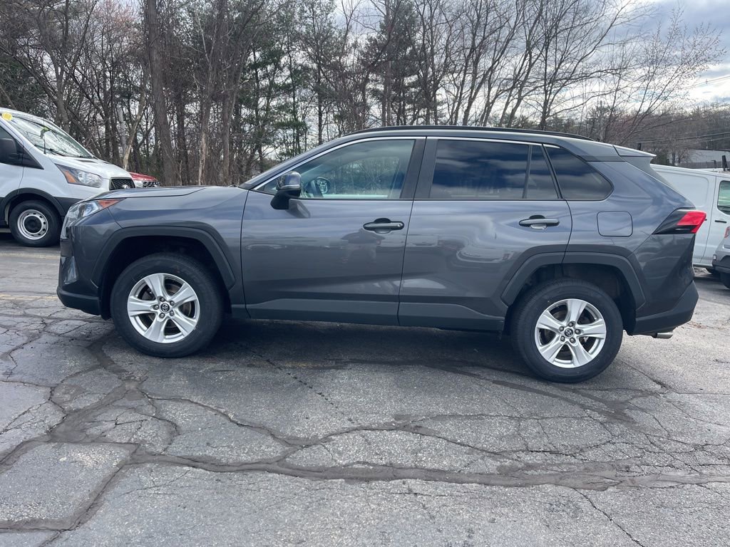 Used 2019 Toyota RAV4 XLE w/ Convenience Package image 4