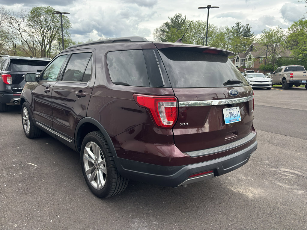 Used 2019 Ford Explorer XLT w/ Equipment Group 202A image 3