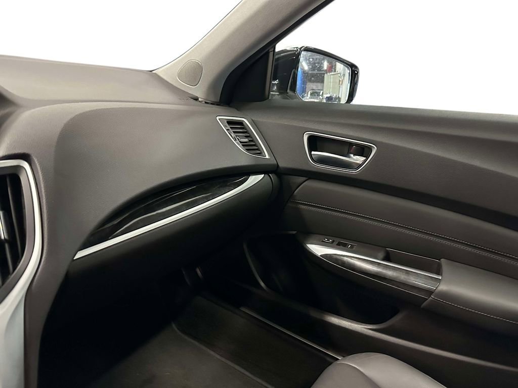 Used 2020 Acura TLX FWD image 34