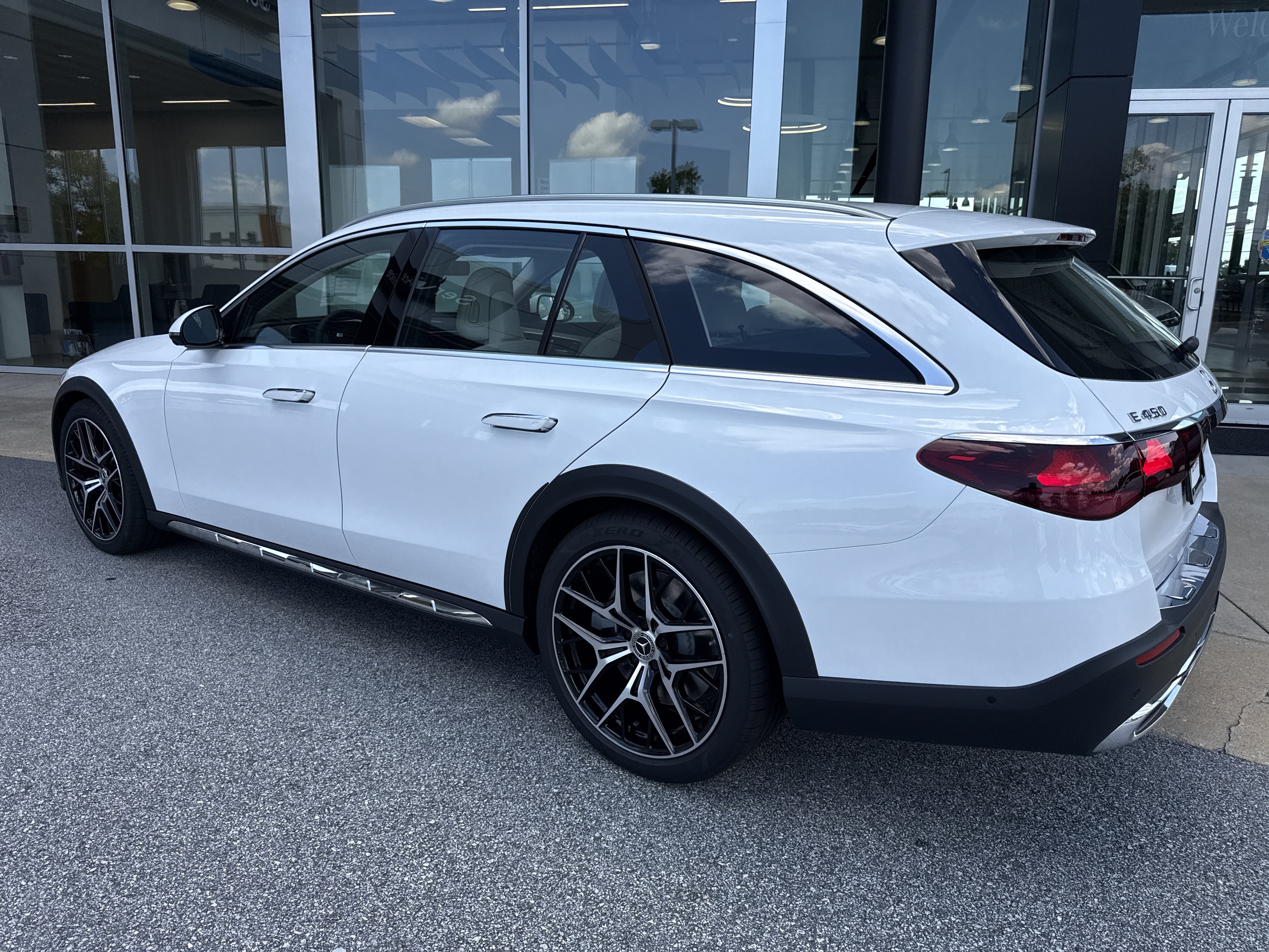 New 2027 Mercedes-Benz E 450 4MATIC All-Terrain Wagon image 8