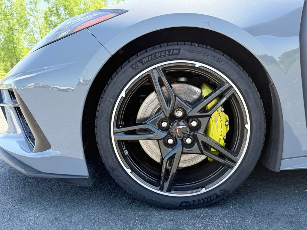Used 2024 Chevrolet Corvette Stingray Premium Conv w/ Z51 Performance Package RWD image 35