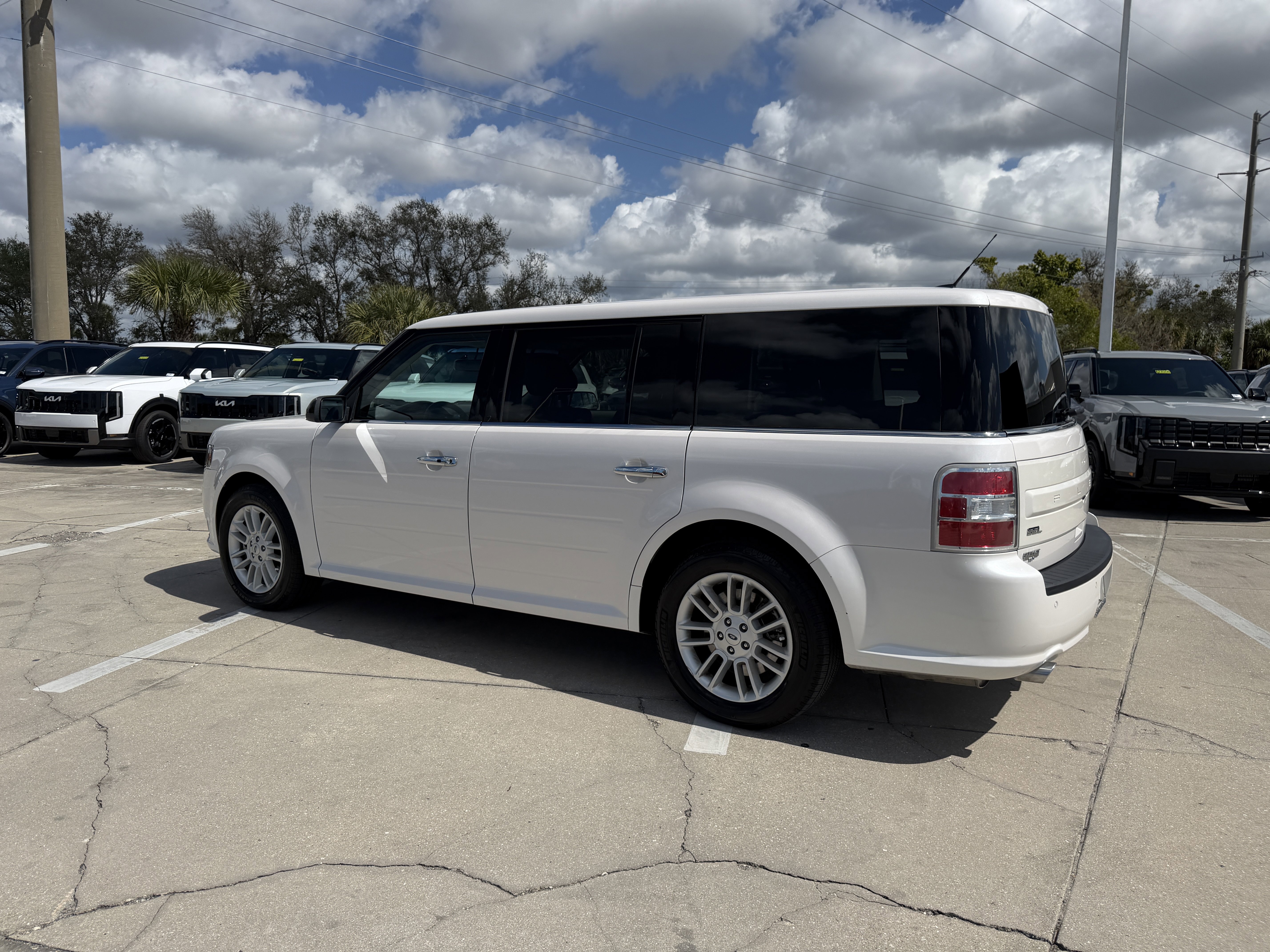 Used 2018 Ford Flex SEL w/ Equipment Group 202A image 6