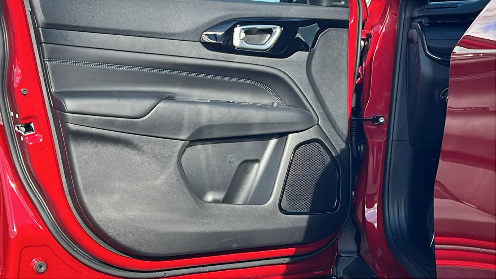 New 2026 Jeep Compass Latitude image 23