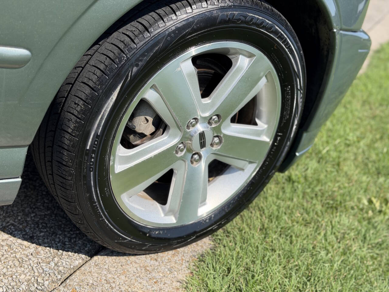 Used 2006 Lincoln LS RWD image 26