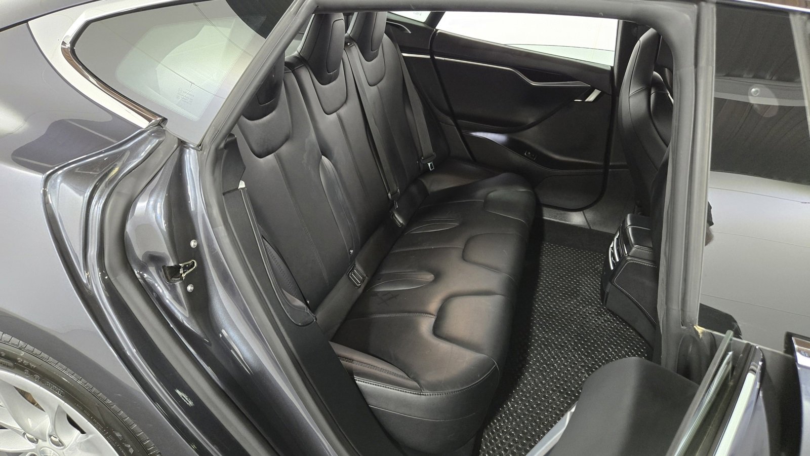 Used 2017 Tesla Model S 75D image 29