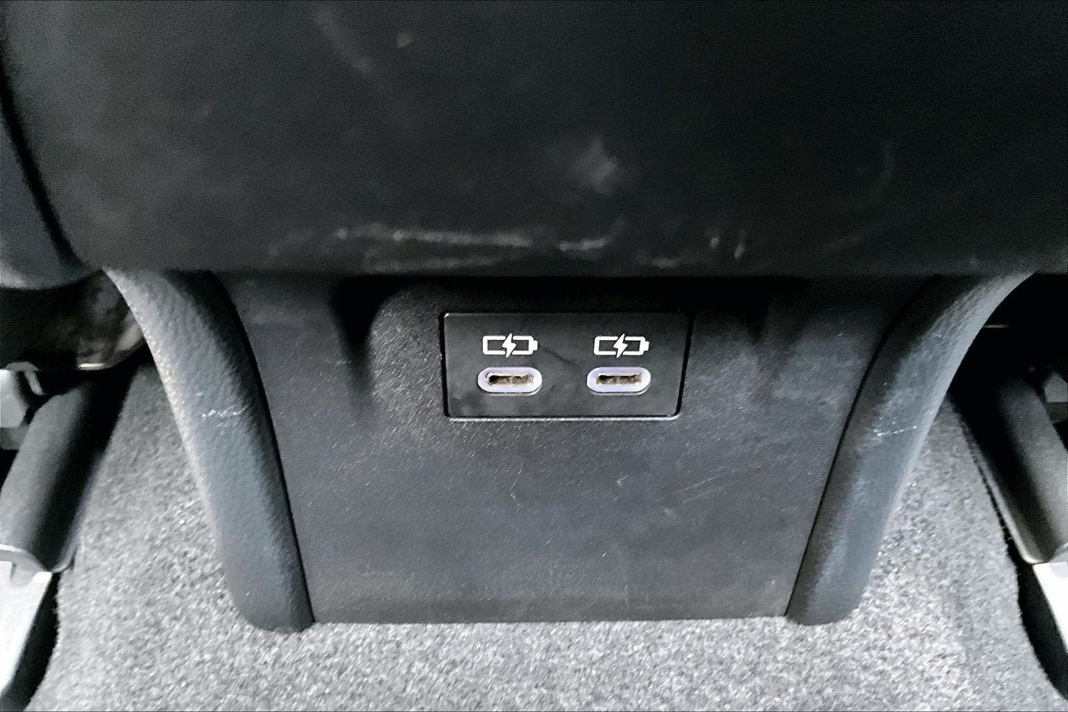 Used 2024 Toyota Prius LE FWD image 30