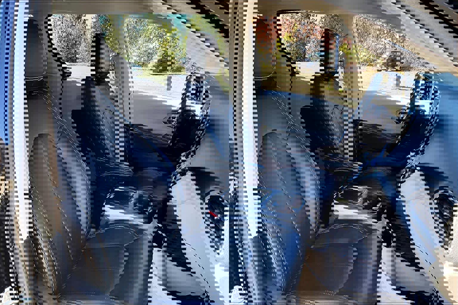 Used 2023 Chrysler Pacifica Touring-L image 8