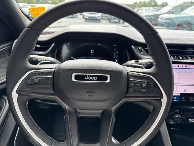 Used 2024 Jeep Grand Cherokee Limited 4xe AWD/4WD image 12