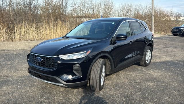 Certified 2023 Ford Escape Active w/ Tech Pack #2 image 7