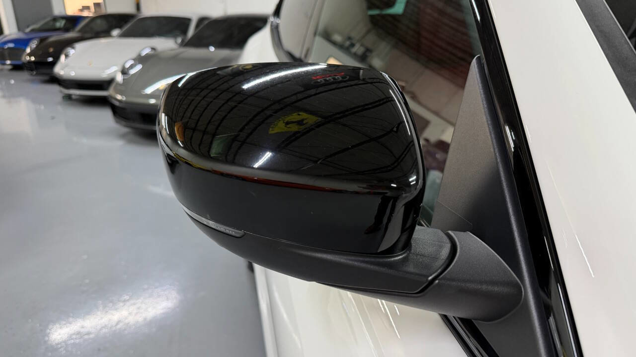 Used 2022 Maserati Levante GT AWD/4WD image 6