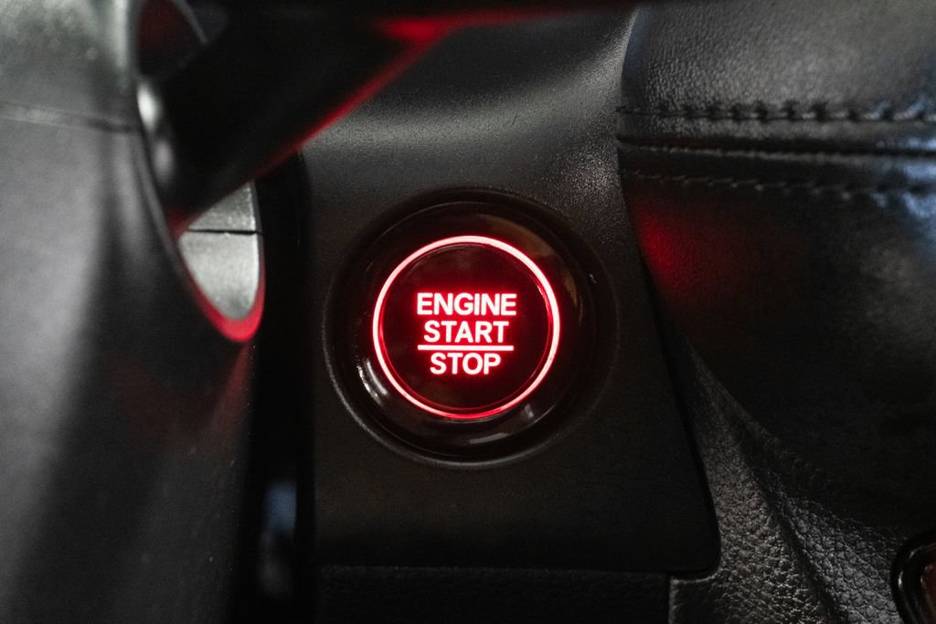 Used 2025 Honda HR-V LX image 19