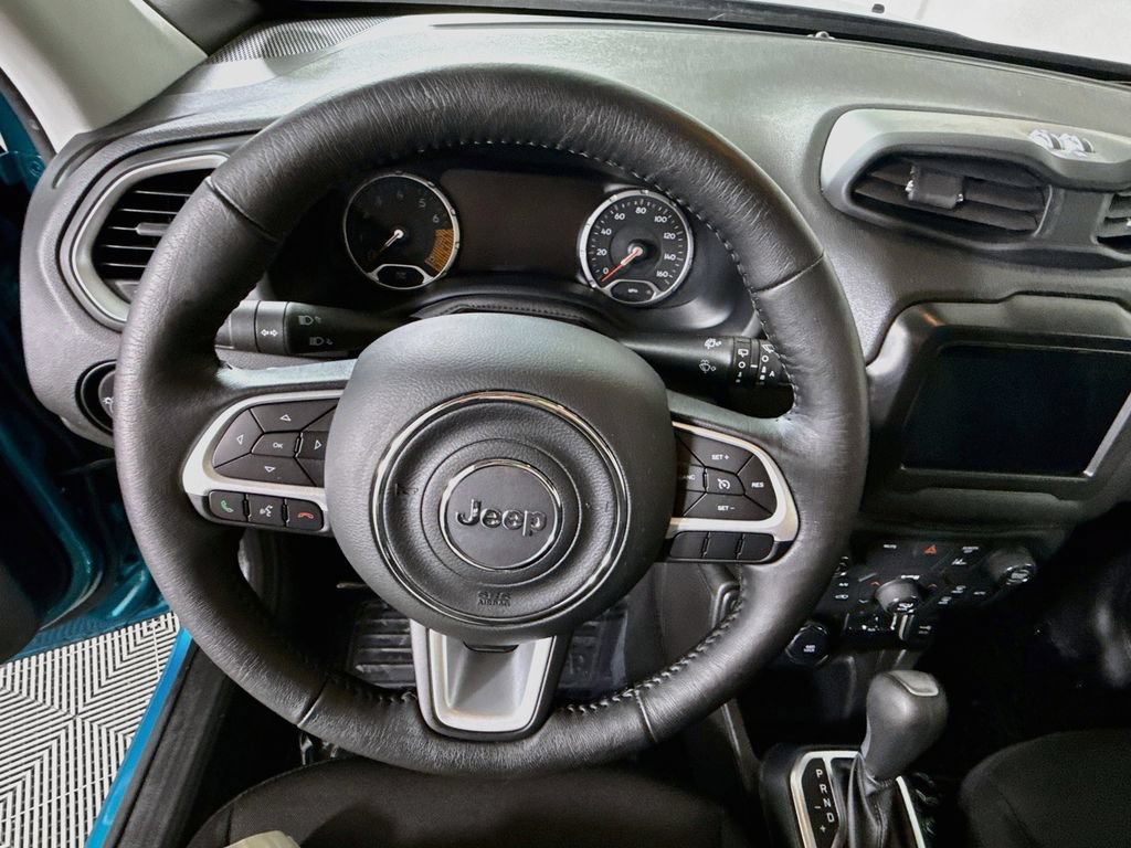 Used 2021 Jeep Renegade Latitude AWD/4WD image 20