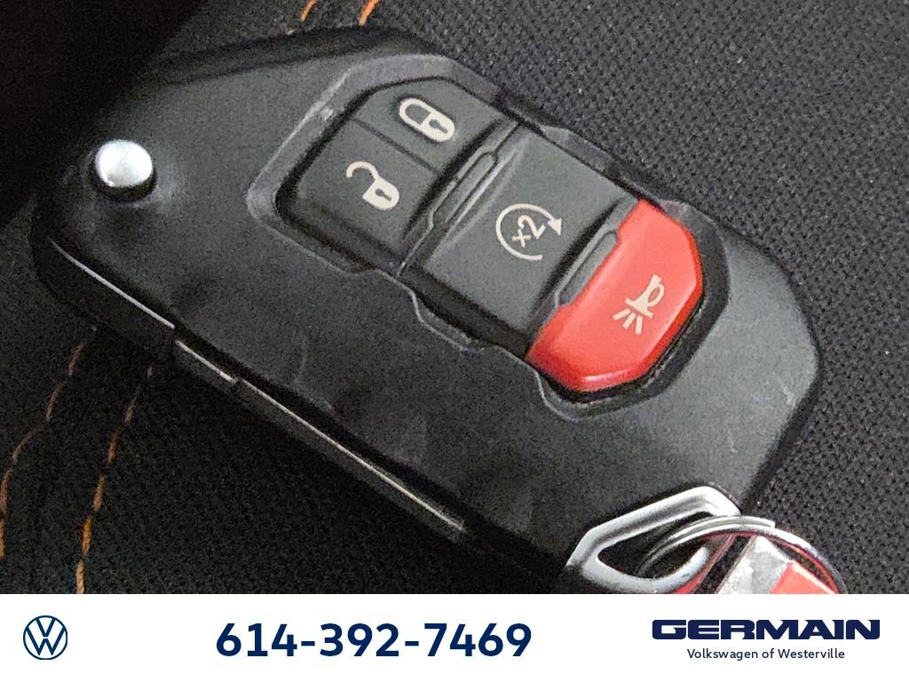 Used 2021 Jeep Gladiator Mojave w/ Cold Weather Group image 32