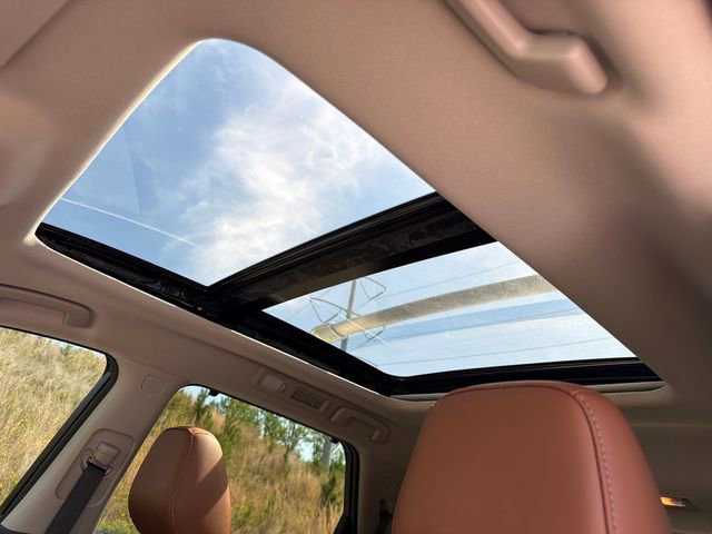 Used 2023 Nissan Pathfinder Platinum image 33