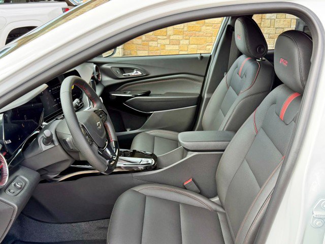 New 2026 Chevrolet Trax RS image 13