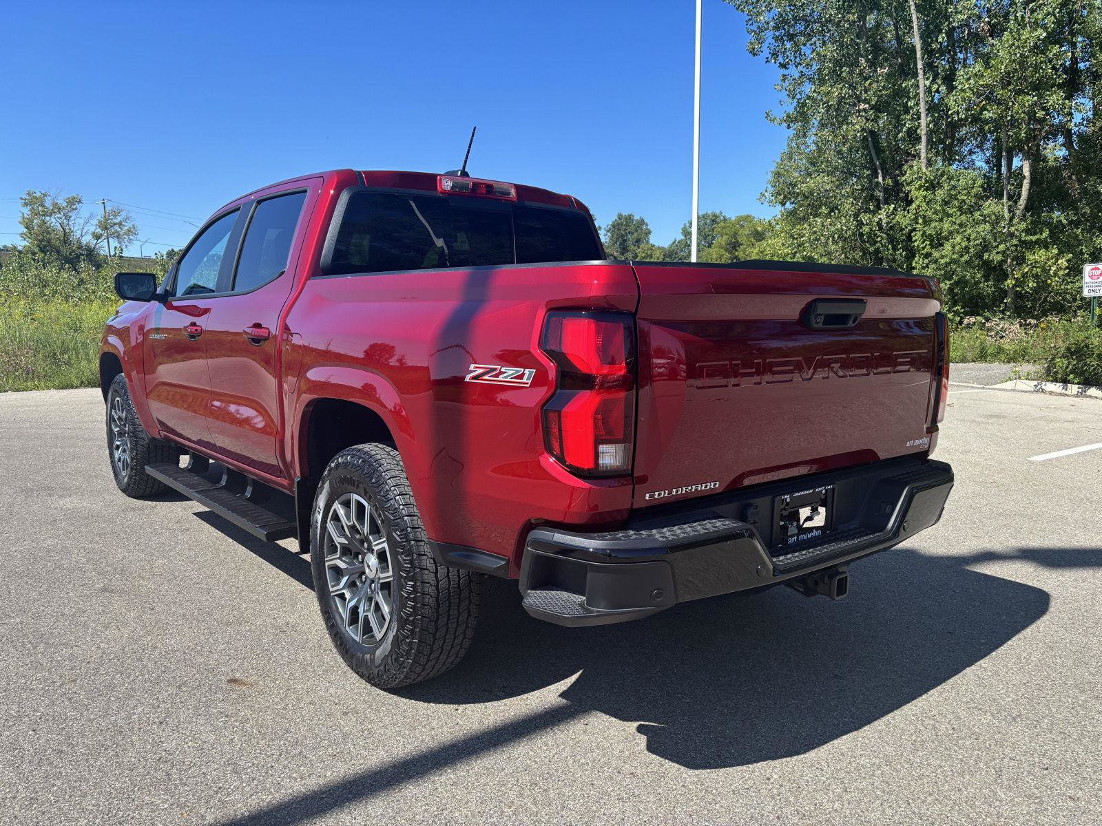 Used 2026 Chevrolet Colorado Z71 w/ Z71 Convenience Package 2 AWD/4WD image 3