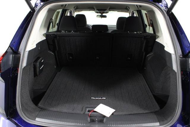 Certified 2025 Nissan Rogue SV FWD image 16